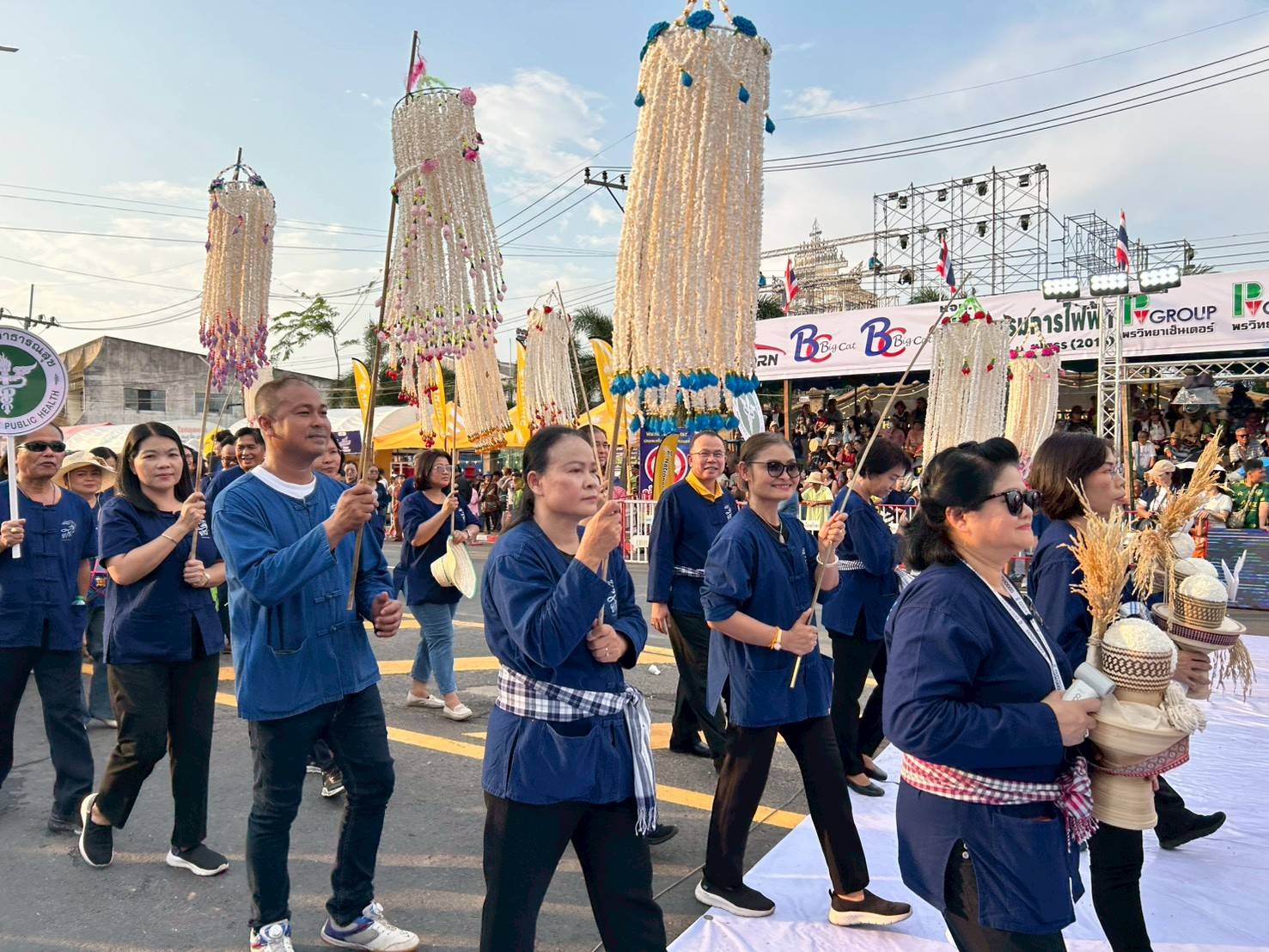 title - ส.ป.ก.ยโสธร ร่วมเดินขบวนแห่ภาคีเครือข่าย “กรมยโสธร”ในงานประเพณีบุญบั้งไฟจังหวัดยโสธร ประจำปี พ.ศ. 2569